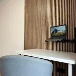 Modern Apartment, Heated Pool & 2 Terraces Apartman