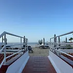 Apartman Modern Apartment, Heated Pool & 2 Terraces *