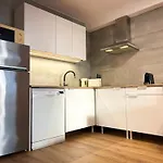Apartman Modern Apartment, Heated Pool & 2 Terraces *