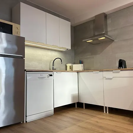 Appartement Modern Apartment, Heated Pool & 2 Terraces