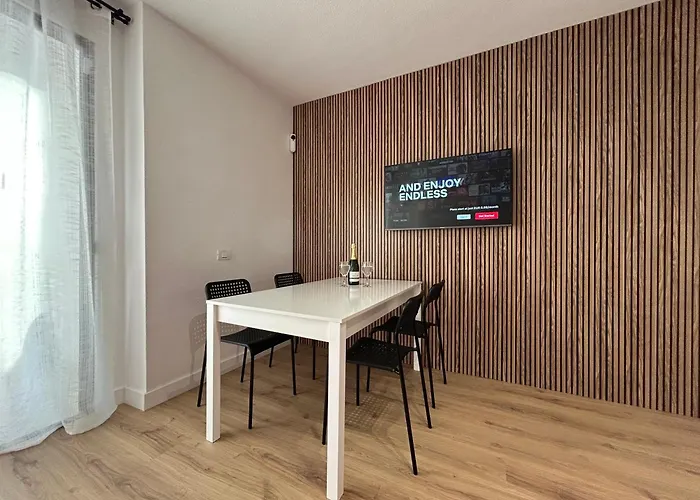 Modern Apartment, Heated Pool & 2 Terraces * Los Cristianos (Tenerife)